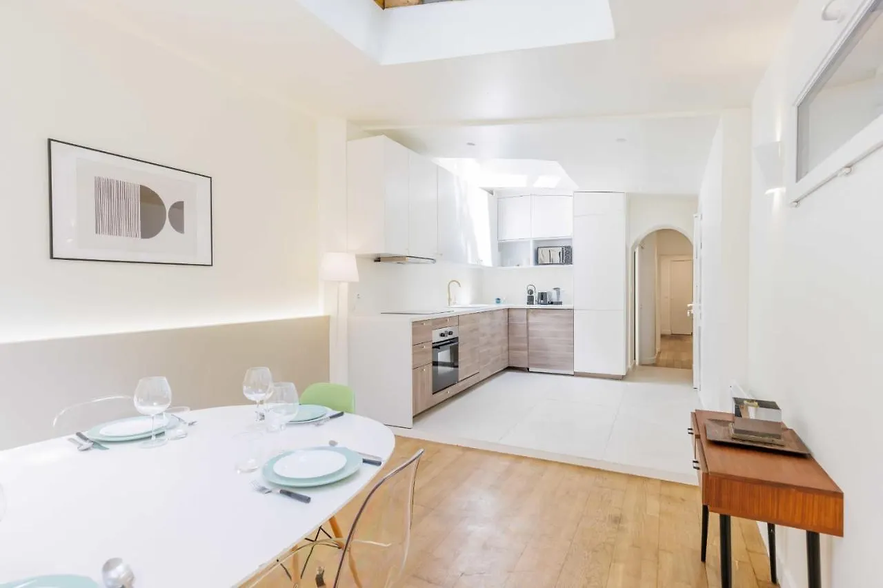 Amazing Apartment 2Br6P - Sacre Coeur Paris France